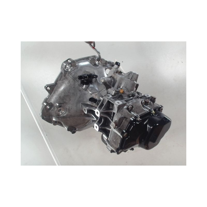 BOITE A VITESSE MECANIQUE OPEL CORSA 1.3 CDTI 