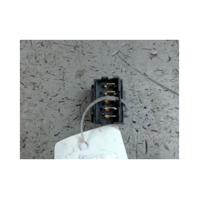 COMMANDE LEVE-GLACE PORTE AVG CITROEN XSARA 2000-