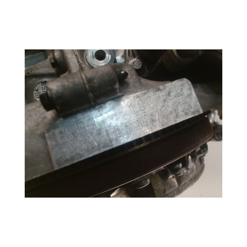 MOTEUR DIESEL PEUGEOT 208 1.4 HDi