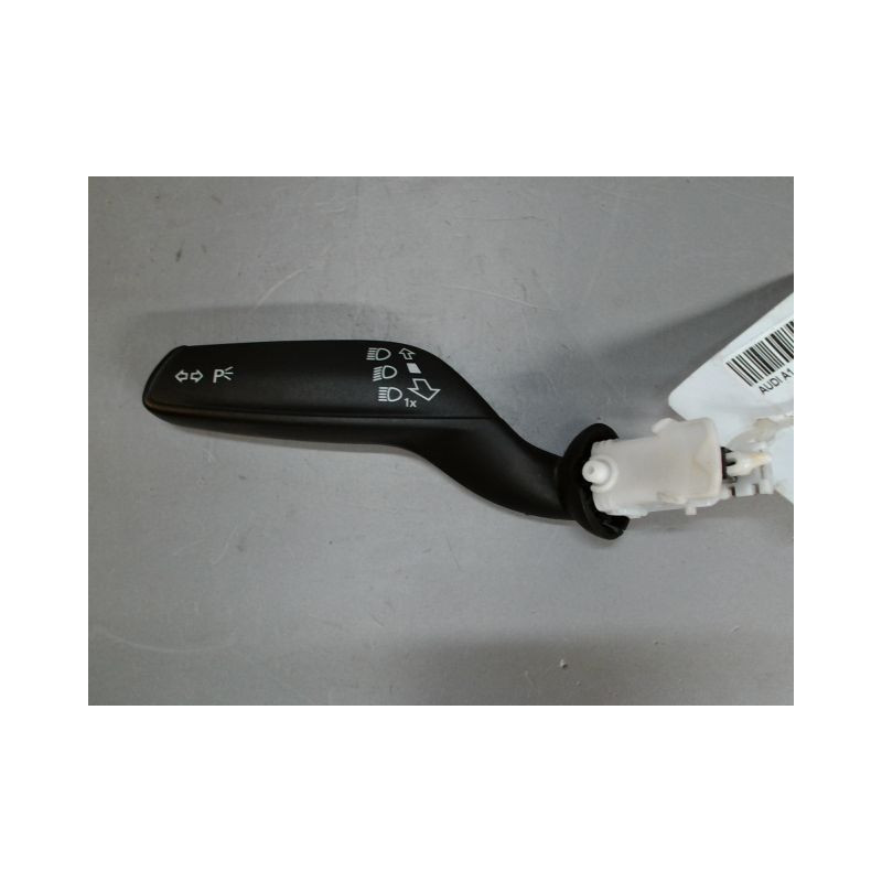 COMMANDE CLIGNOTANT AUDI A1