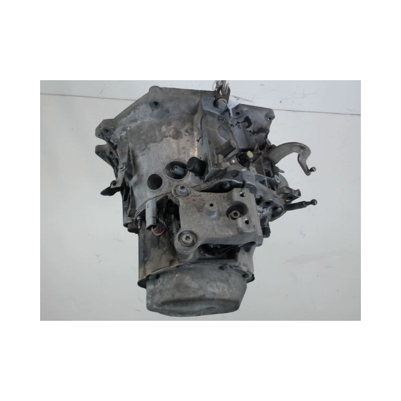 BOITE A VITESSE MECANIQUE PEUGEOT 208 1.6 HDi