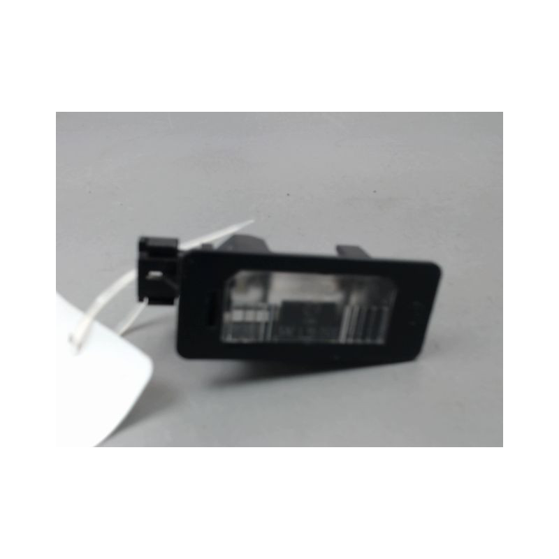ECLAIREUR PLAQUE DE POLICE DROIT BMW SERIE 3 BERL. V Phase 1 (E90) 2005-2008