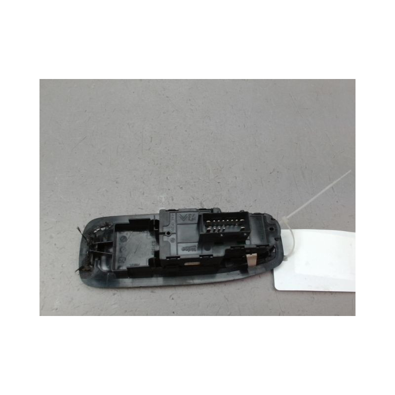 COMMANDE LEVE-GLACE PORTE AVG PEUGEOT 208 Phase 1 2012-...