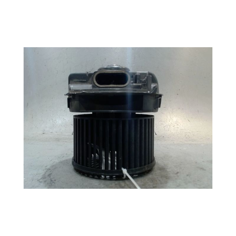MOTEUR VENTILATEUR CHAUFFAGE PEUGEOT 107