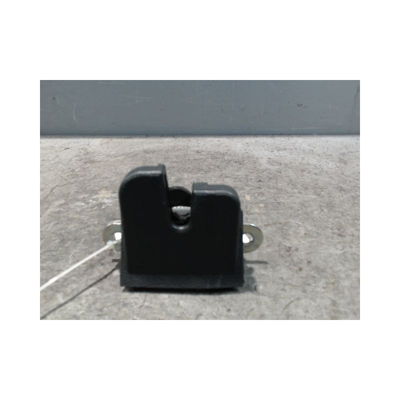 SERRURE HAYON  SEAT ALTEA