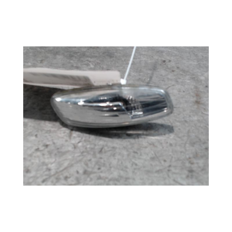 REPETITEUR RETROVISEUR DROIT PEUGEOT 207 3P