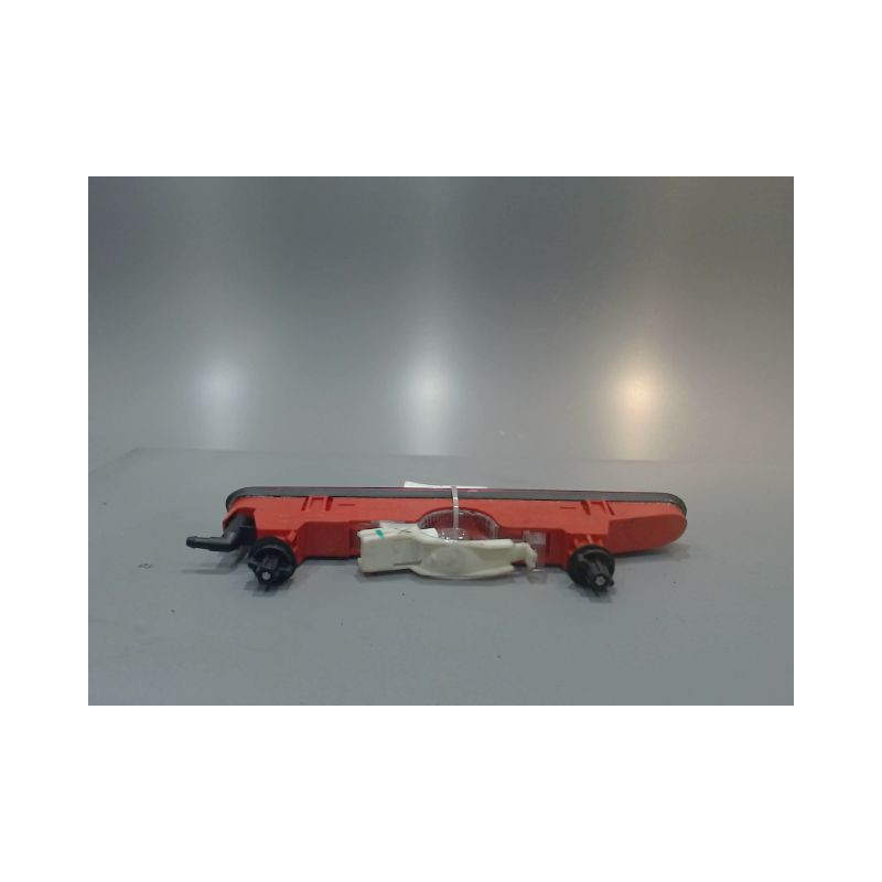 FEUX STOP SUPPLEMENTAIRE CITROEN BERLINGO