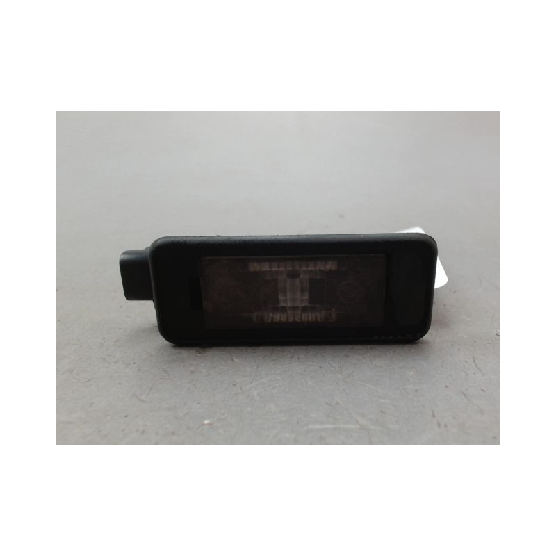 ECLAIREUR PLAQUE DE POLICE GAUCHE PEUGEOT 208 Phase 1 2012-...