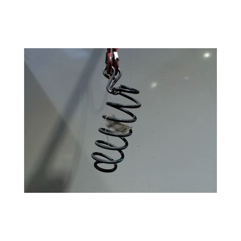 RESSORT AMORTISSEUR ARRIERE DROIT PEUGEOT 107 5P