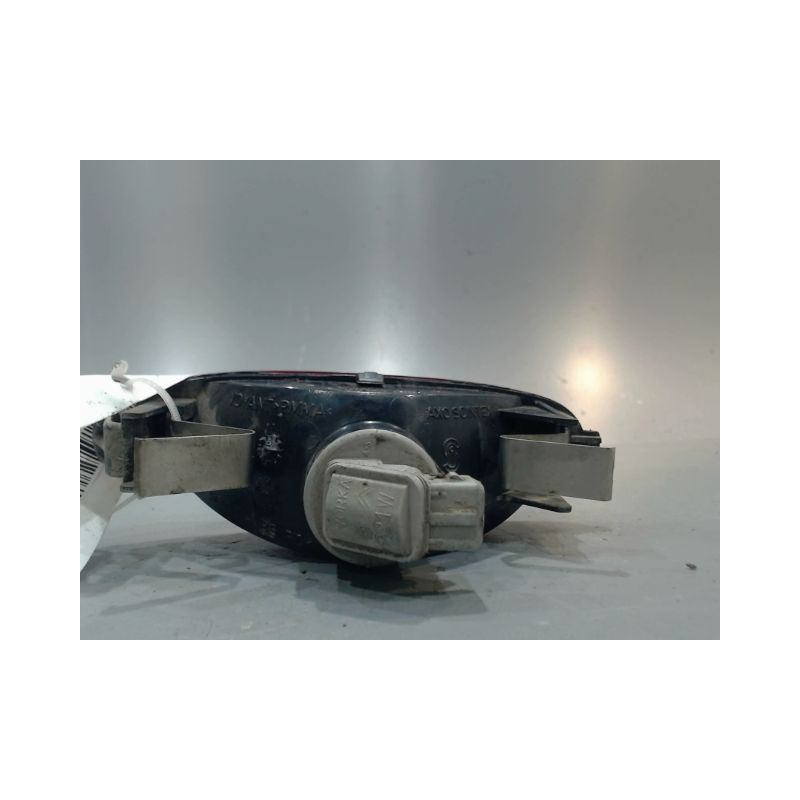 FEU BROUILLARD CENTRAL ARRIERE PEUGEOT 206