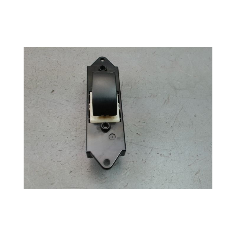 COMMANDE LEVE-GLACE PORTE AVD PEUGEOT 4008
