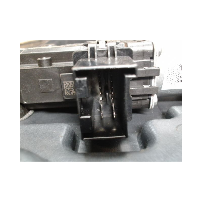 MECANISME+MOTEUR LEVE-GLACE AVANT GAUCHE SEAT IBIZA 2008-