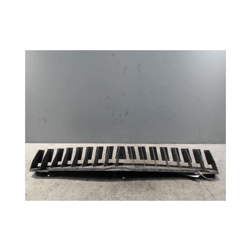 SUPPORT CENTRAL PARE-CHOC ARRIERE  PEUGEOT 308 2011-