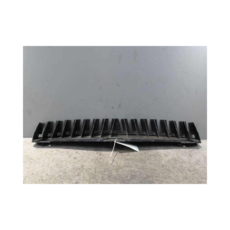 SUPPORT CENTRAL PARE-CHOC ARRIERE  PEUGEOT 308 2011-