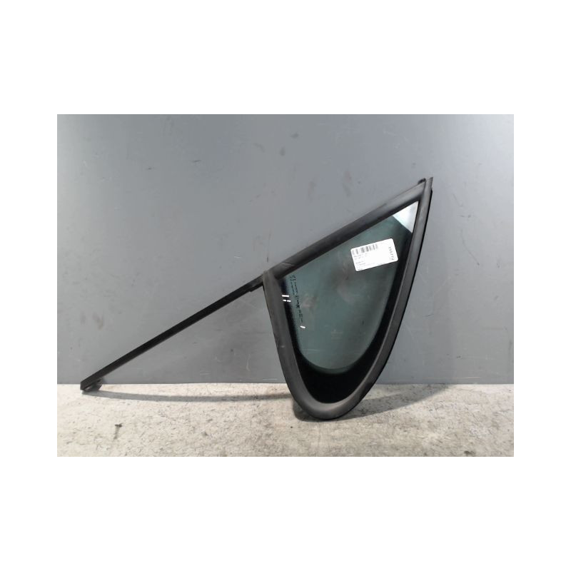 GLACE FIXE PORTE AVD PEUGEOT 207 2011-