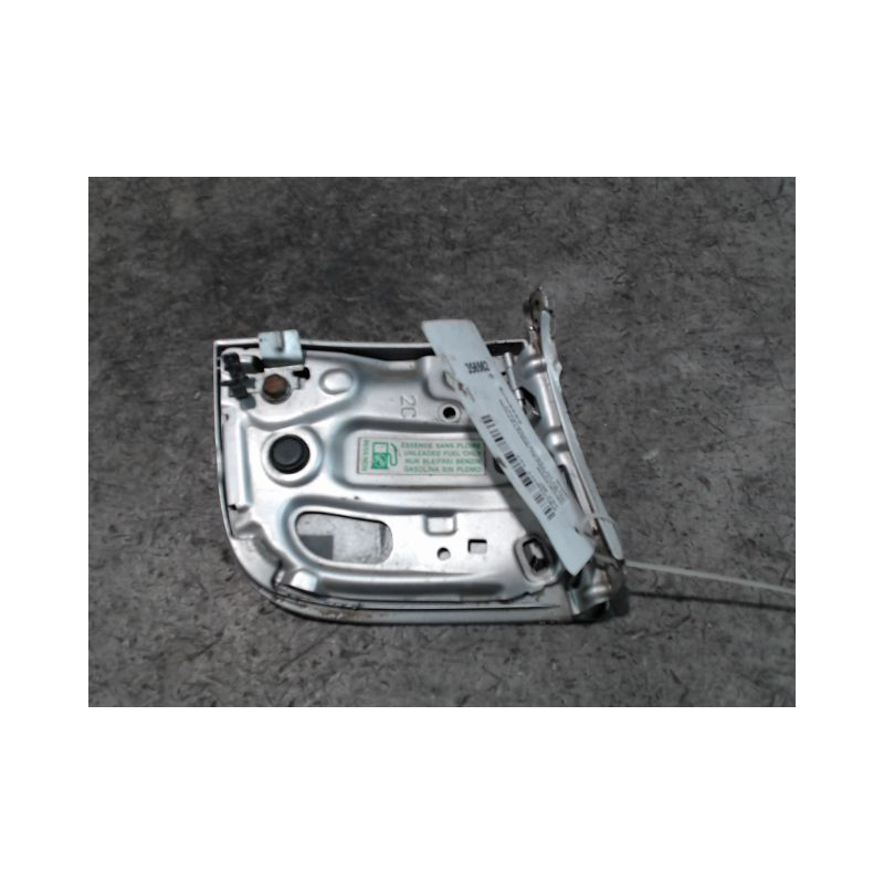 VOLET DE TRAPPE CARBURANT PEUGEOT 107 5P