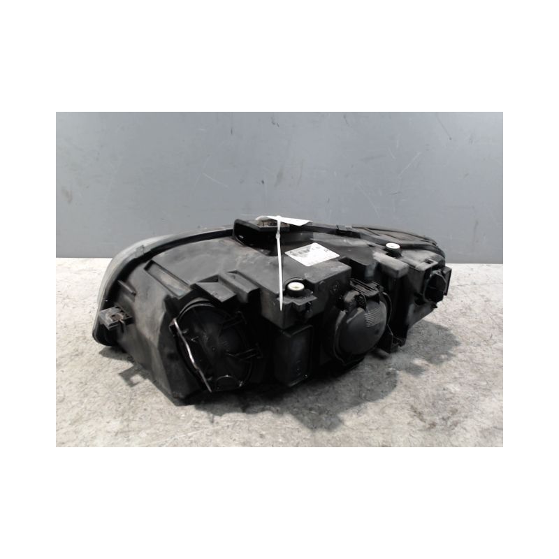 PHARE DROIT AUDI A4 AVANT 04-08