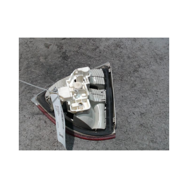 FEU ARRIERE INTERIEUR GAUCHE B.M.W. SERIE 3