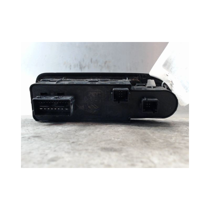 COMMANDE LEVE-GLACE PORTE AVG PEUGEOT 508 2010-