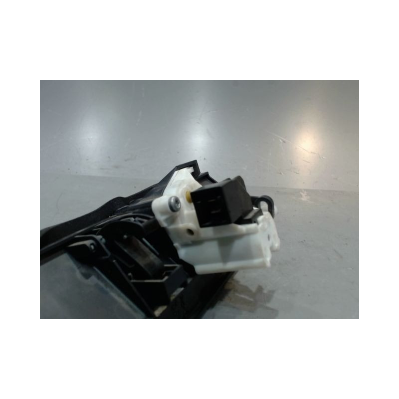 POIGNEE EXTERIEURE HAYON PEUGEOT 206