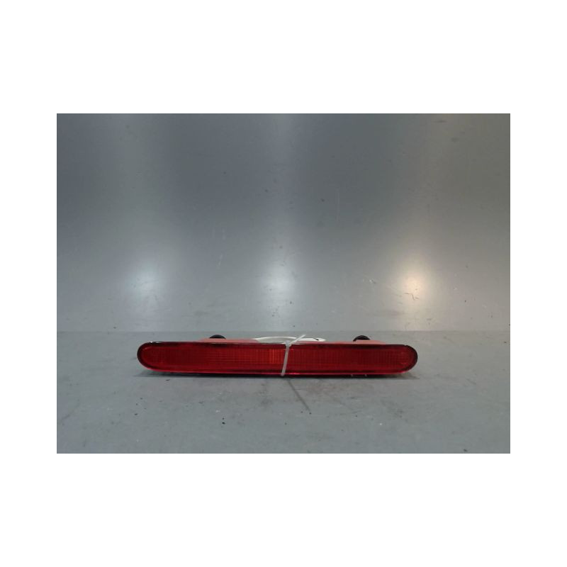 FEUX STOP SUPPLEMENTAIRE CITROEN BERLINGO