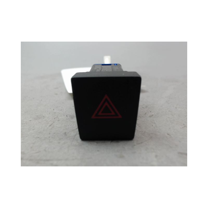 BOUTON DE WARNING SEAT ARONA