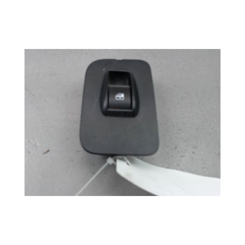 COMMANDE LEVE-GLACE PORTE AVD PEUGEOT BIPPER TEPEE 2008-...