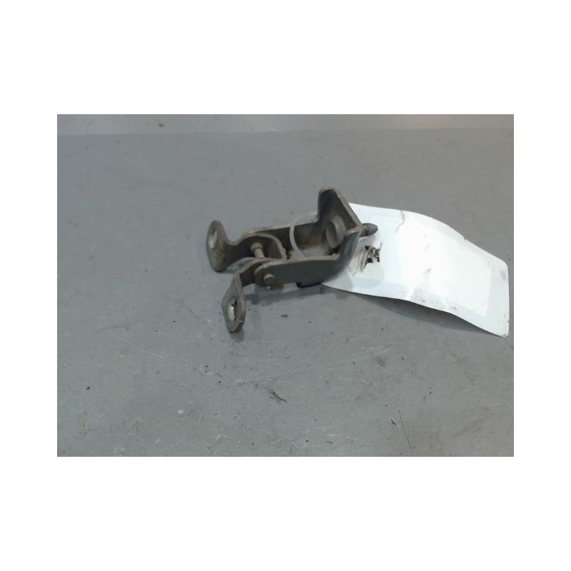 CHARNIERE HAYON D CITROEN C4 CACTUS