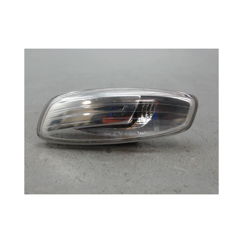 REPETITEUR RETROVISEUR GAUCHE PEUGEOT 308 I Phase 1 2007-2011