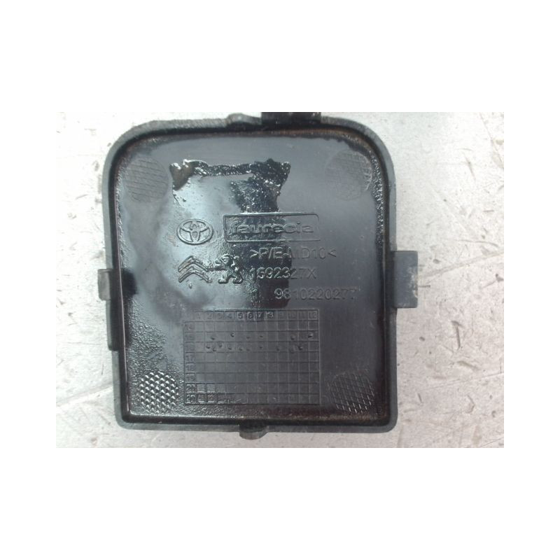 OBTURATEUR COUVRE CROCHET DE BOUCLIER AR PEUGEOT EXPERT TOLE 2007-