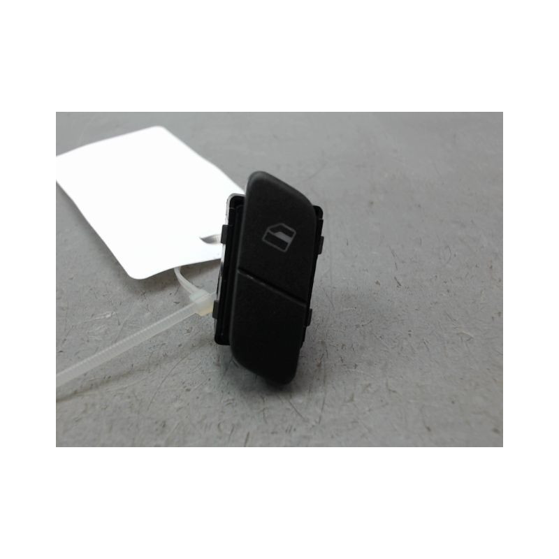 COMMANDE LEVE-GLACE PORTE AVD VOLKSWAGEN POLO IV Phase 1 (9N) 2002-2005