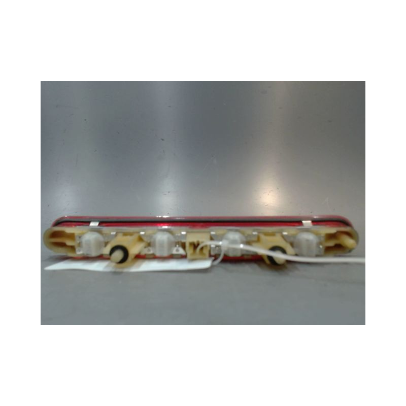 FEUX STOP SUPPLEMENTAIRE PEUGEOT 207