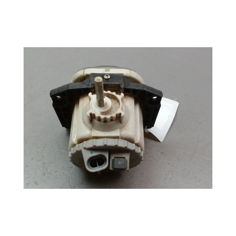 PHARE ANTIBROUILLARD AVANT DROIT PEUGEOT BIPPER FG 2008-...