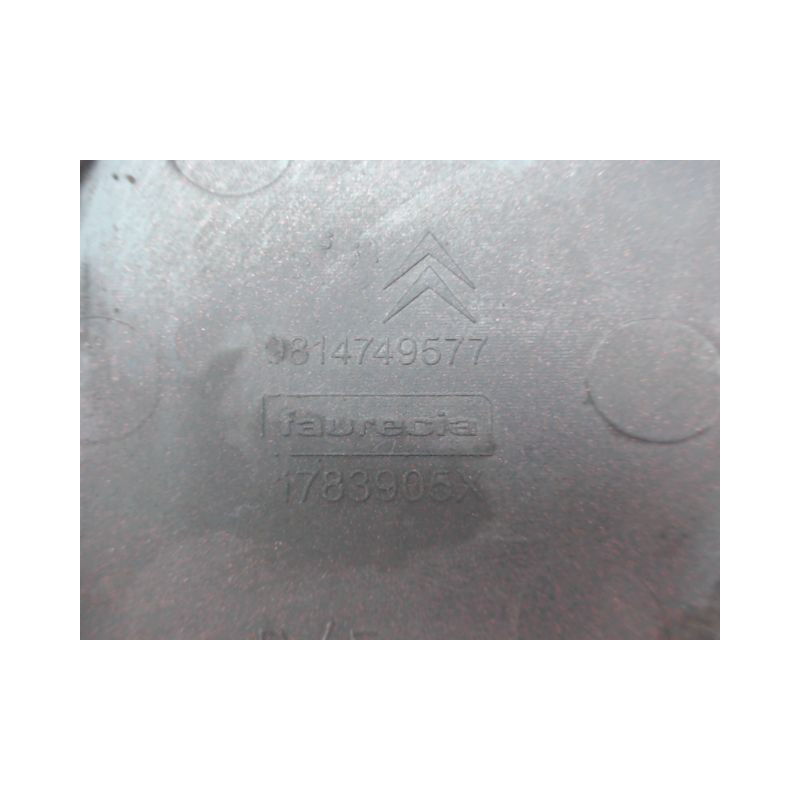 OBTURATEUR COUVRE CROCHET DE BOUCLIER AV PEUGEOT 2008 Phase 1 2013-...