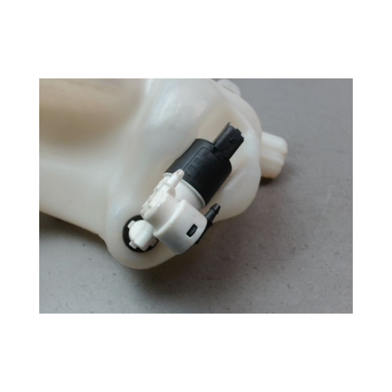 RESERVOIR LAVE-GLACE AVANT PEUGEOT PARTNER TEPEE II Phase 1 (B9) 2008-2012