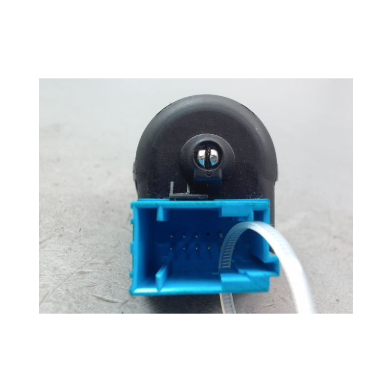 COMMANDE RETROVISSEUR EXTERIEUR ELECTRIQUE PEUGEOT PARTNER TEPEE II Phase 1 (B9) 2008-2012