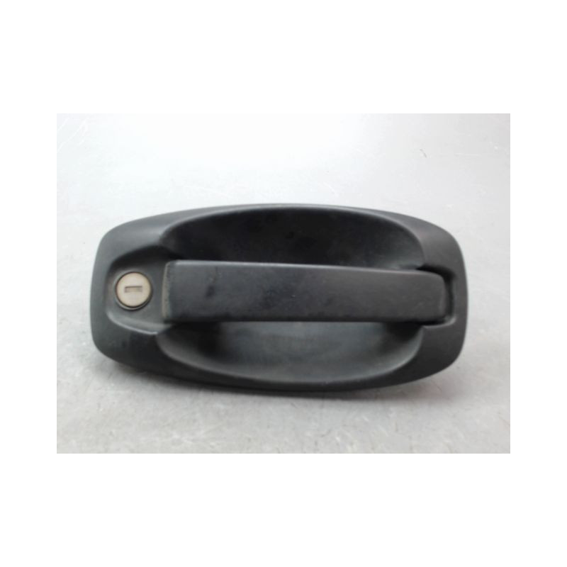 POIGNEE EXTERIEURE PORTE BATTANTE GAUCHE PEUGEOT BIPPER FG 2008-...