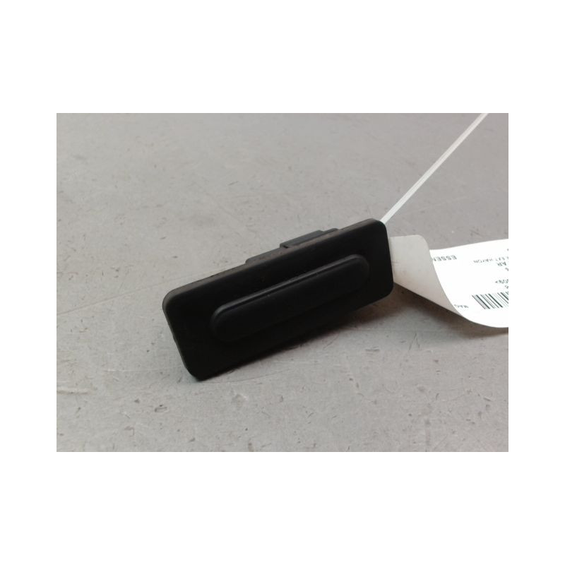 POIGNEE EXTERIEURE HAYON PEUGEOT 308 2009-