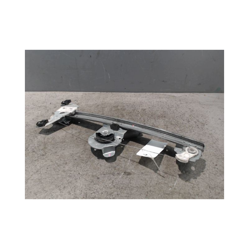MECANISME+MOTEUR LEVE-GLACE AVANT GAUCHE PEUGEOT 107 5P