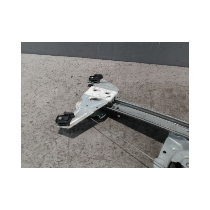 MECANISME+MOTEUR LEVE-GLACE AVANT GAUCHE PEUGEOT 107 5P