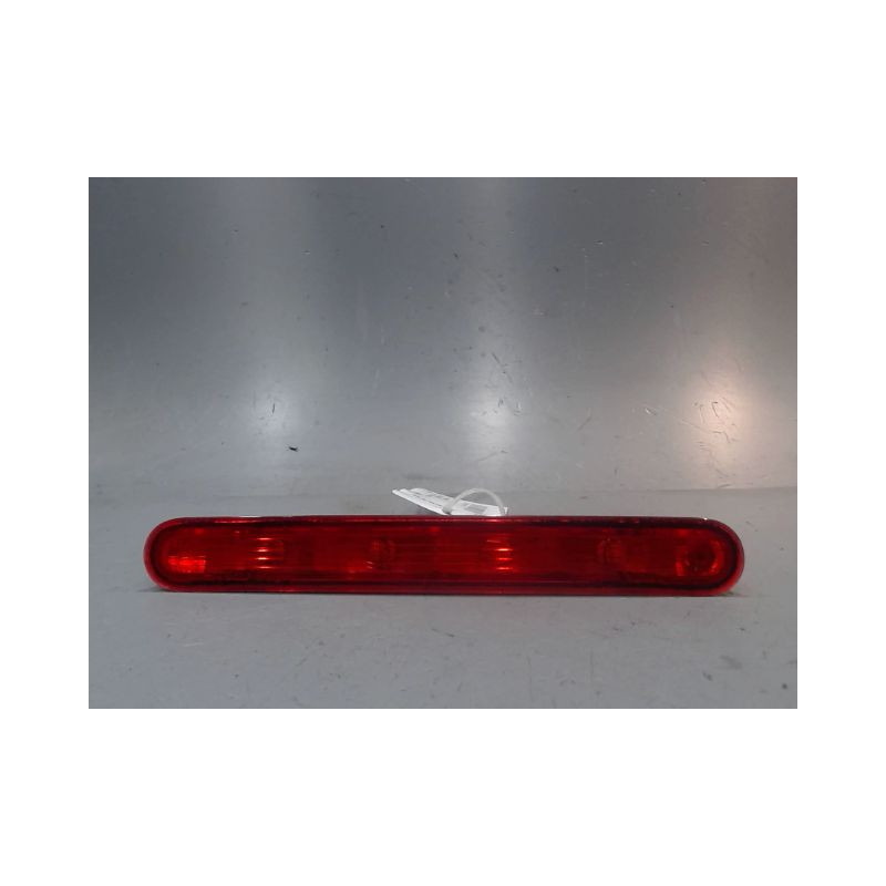 FEUX STOP SUPPLEMENTAIRE PEUGEOT 207
