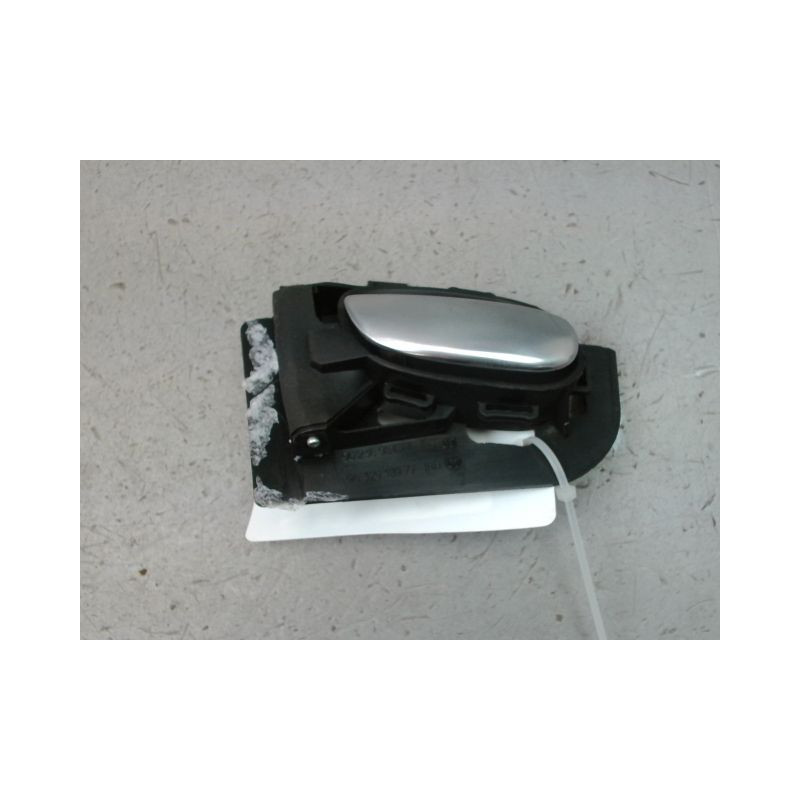 POIGNEE INTERIEURE PORTE AVANT GAUCHE PEUGEOT 206 + 2009-2013