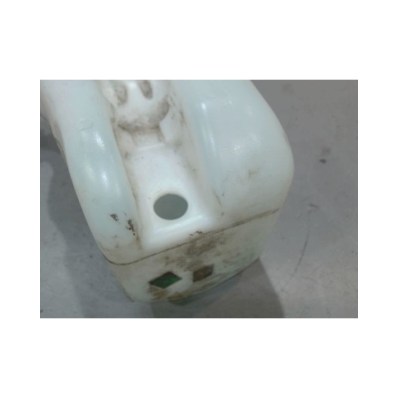 RESERVOIR LAVE-GLACE AVANT PEUGEOT 207