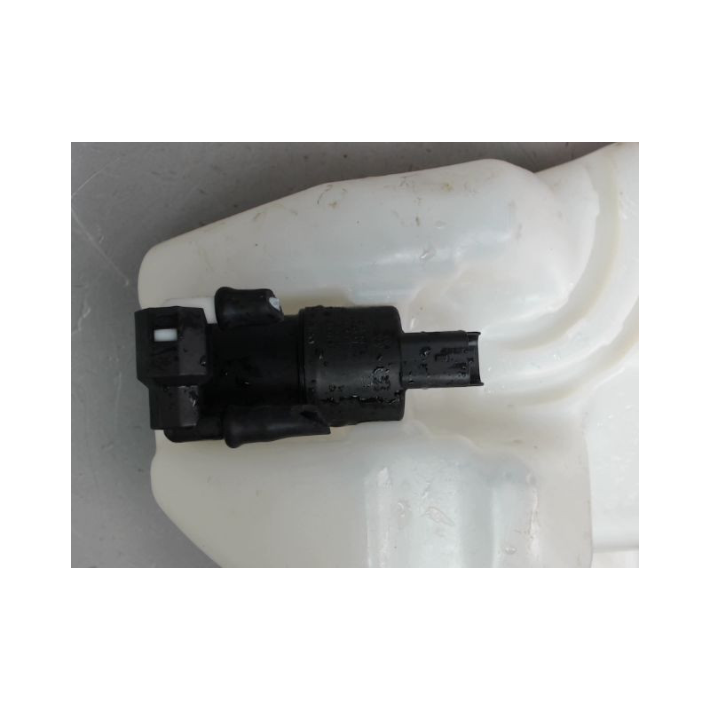 RESERVOIR LAVE-GLACE AVANT PEUGEOT 2008 Phase 1 2013-...