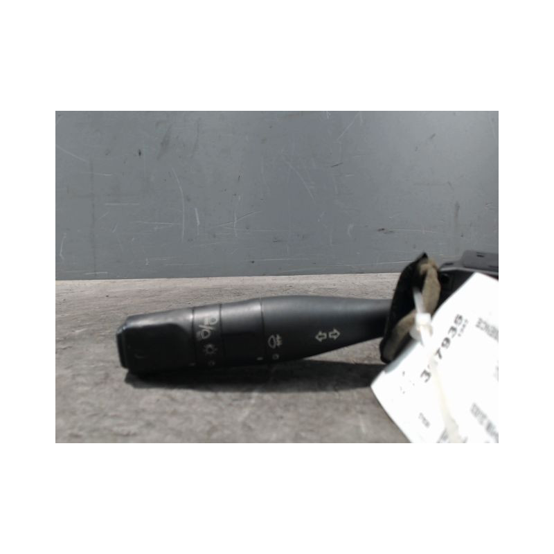 COMMANDE CLIGNOTANT PEUGEOT 106 96-2003