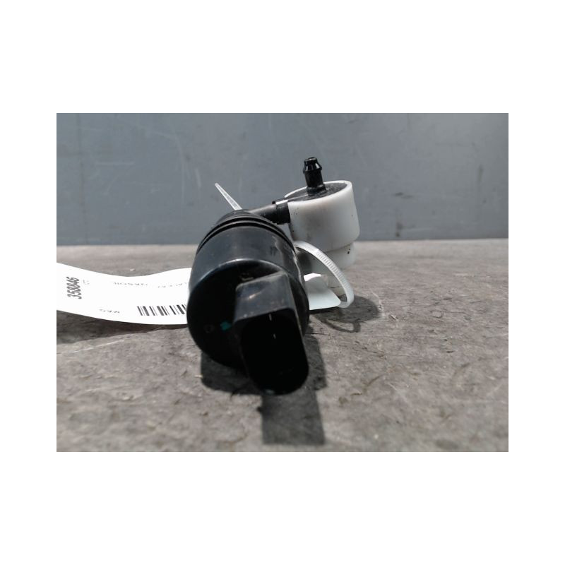 POMPE LAVE-GLACE AVANT BMW SERIE 1