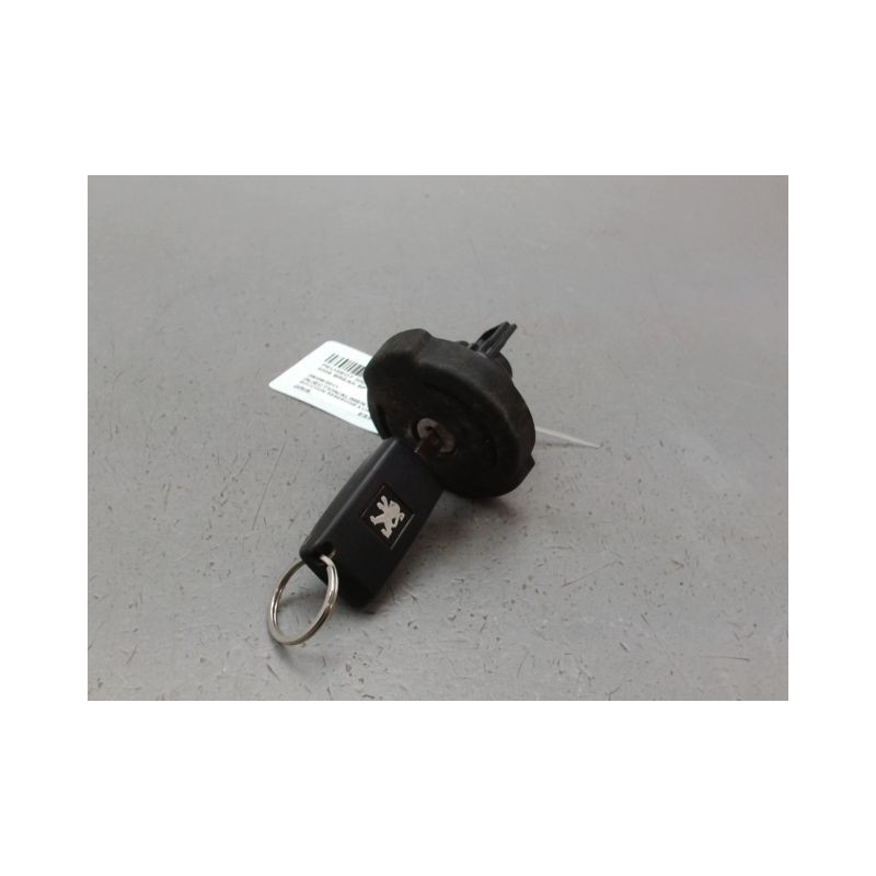 BOUCHON RESERVOIR A CARBURANT PEUGEOT 3008 BREAK I Phase 1 2009-2013
