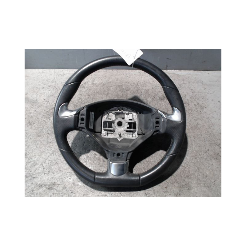 VOLANT DE DIRECTION PEUGEOT 3008 2009-