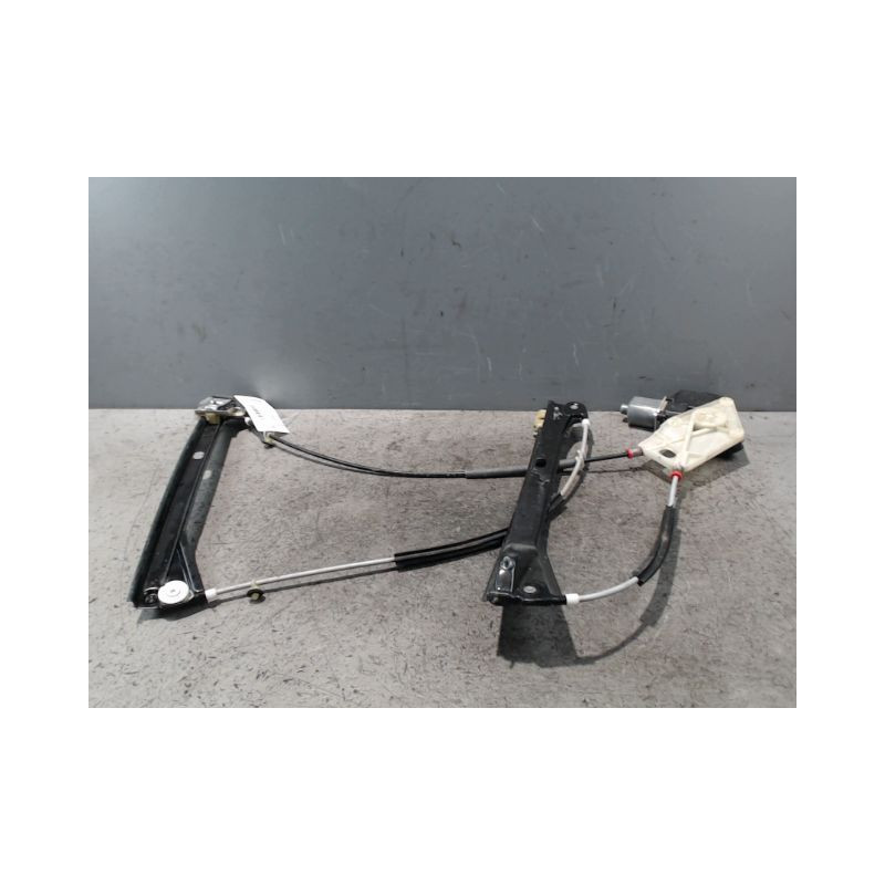 MECANISME+MOTEUR LEVE-GLACE AVANT DROIT VOLKSWAGEN POLO 2005-