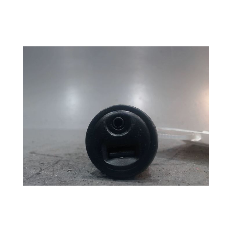 PORT USB/AUX PEUGEOT 208